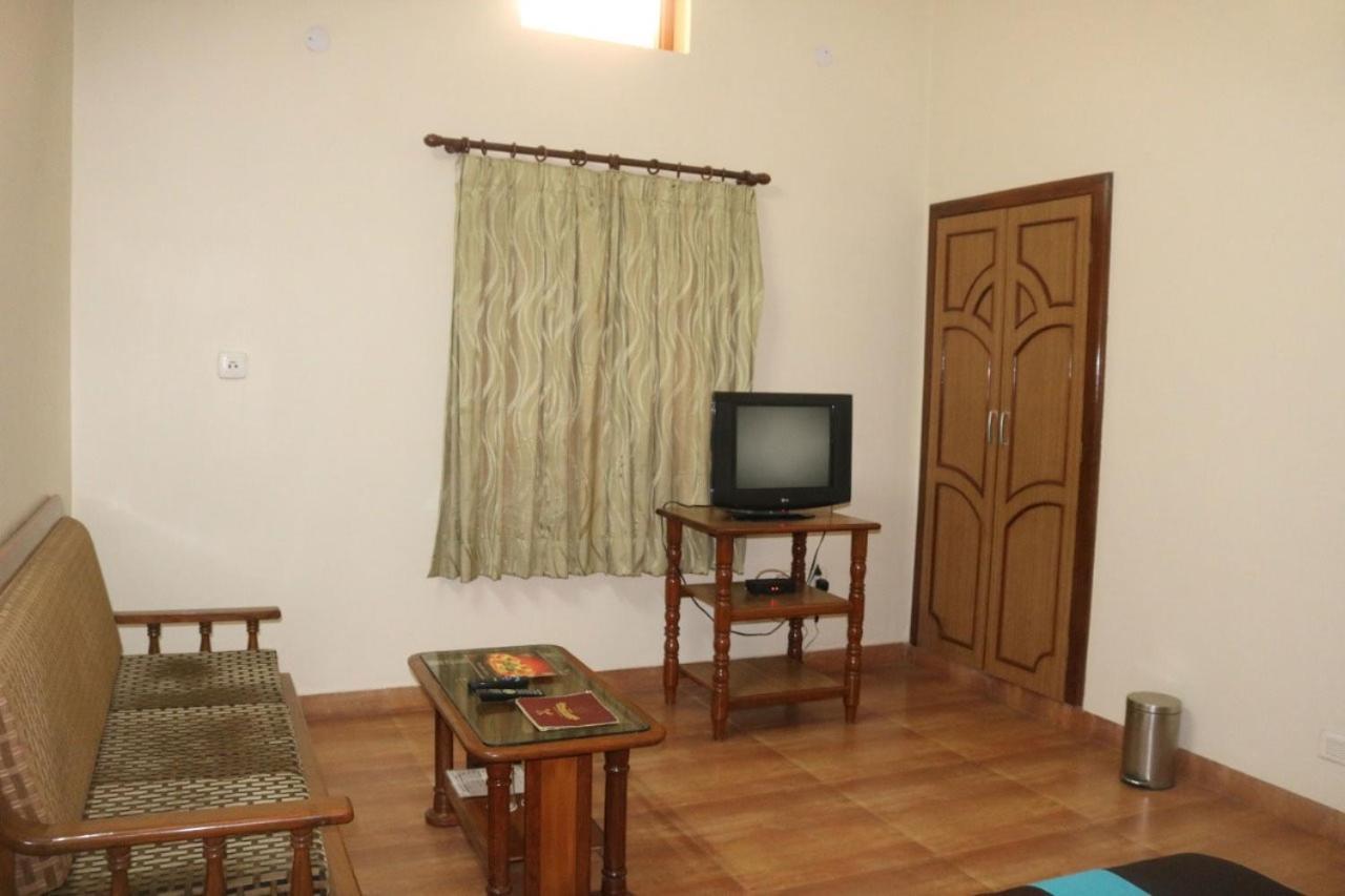 Hotel Shakti Palace Churu ภายนอก รูปภาพ